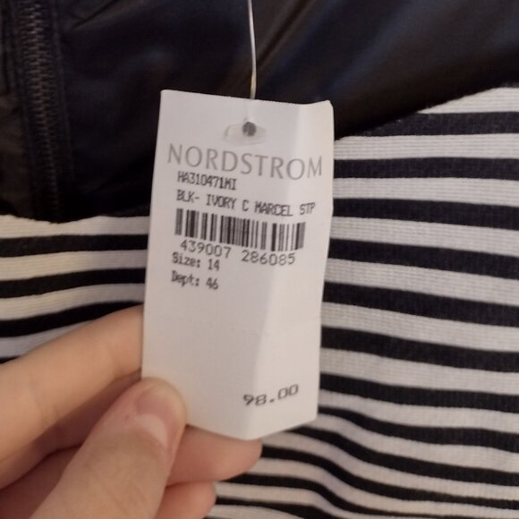 Striped Dress Midi - Picture 2 of 5